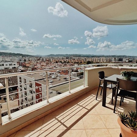 Cozy Rooftop Apartment - Your Home, Away From Home! Tiranë Ngoại thất bức ảnh